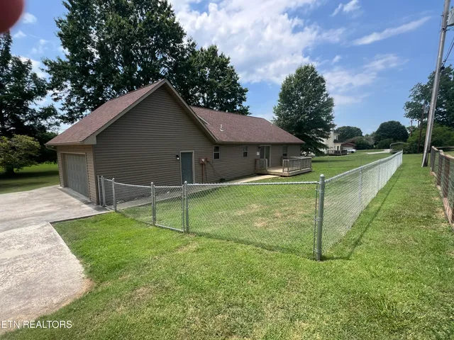 $368,500 | 449 Old Middlesboro Highway, La Follette, TN 37766