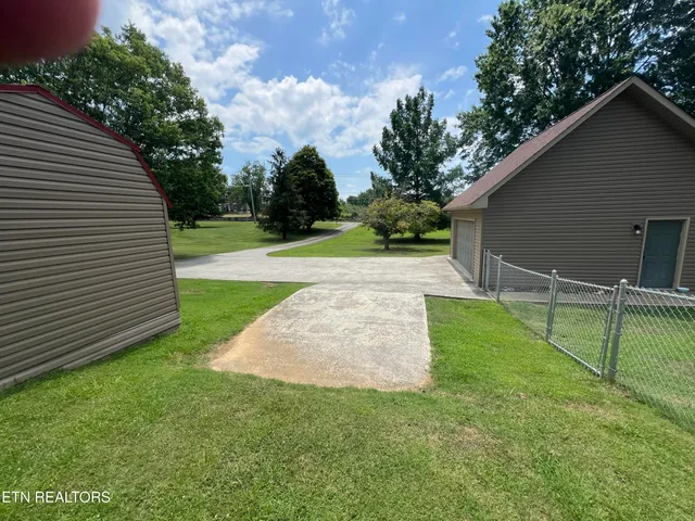 $368,500 | 449 Old Middlesboro Highway, La Follette, TN 37766