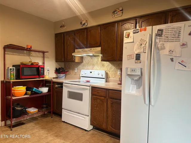 $368,500 | 449 Old Middlesboro Highway, La Follette, TN 37766