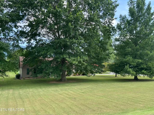 $368,500 | 449 Old Middlesboro Highway, La Follette, TN 37766