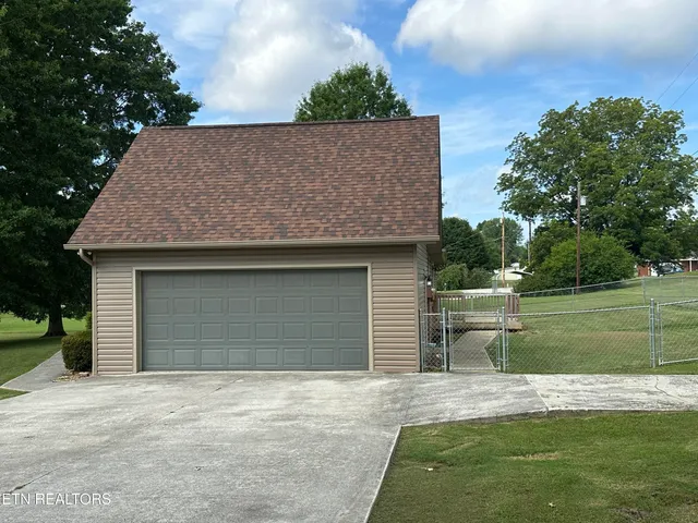 $368,500 | 449 Old Middlesboro Highway, La Follette, TN 37766