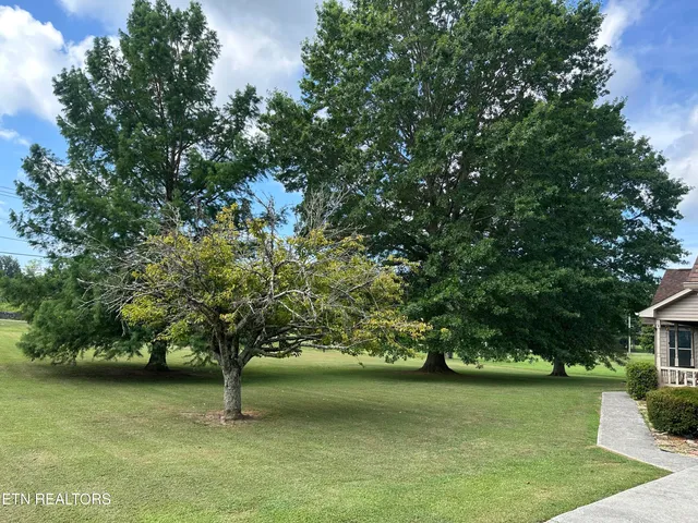 $368,500 | 449 Old Middlesboro Highway, La Follette, TN 37766