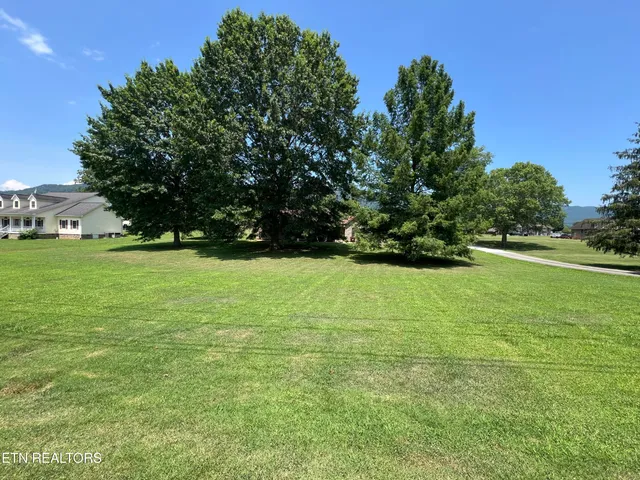 $368,500 | 449 Old Middlesboro Highway, La Follette, TN 37766