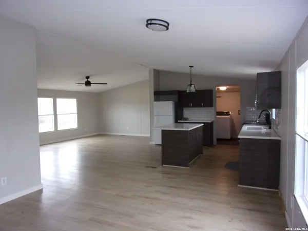 $1,675 | 360 Rangeland Road, Blanco, TX 78606