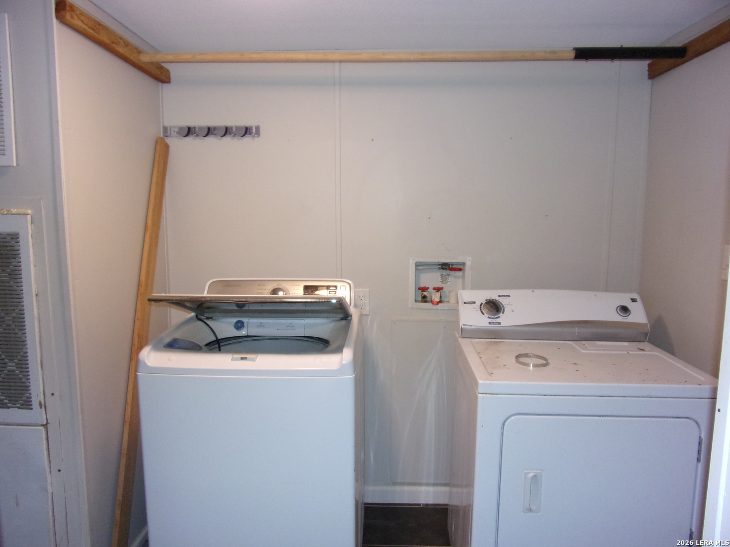 360 Rangeland Road Blanco, TX 78606 - Photo 13 of 23