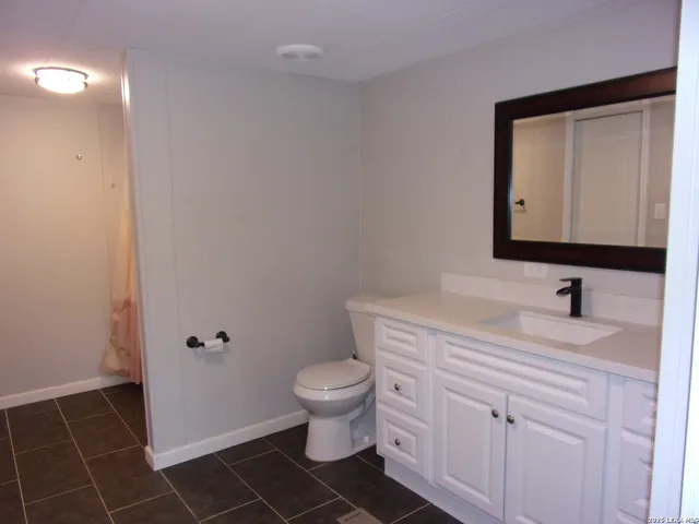 $1,750 | 360 Rangeland Road, Blanco, TX 78606