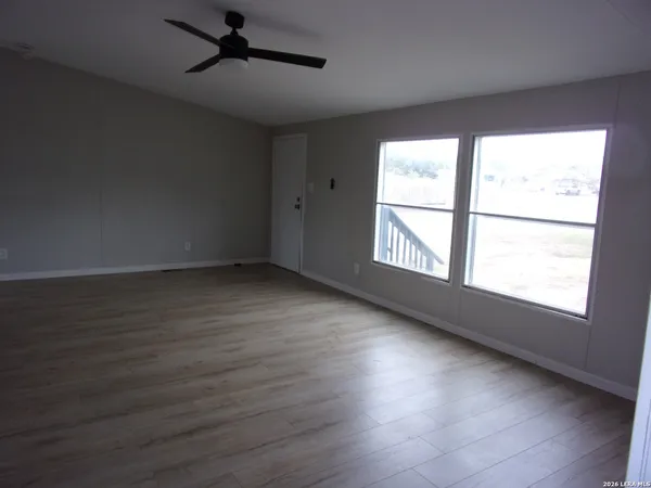 $1,675 | 360 Rangeland Road, Blanco, TX 78606