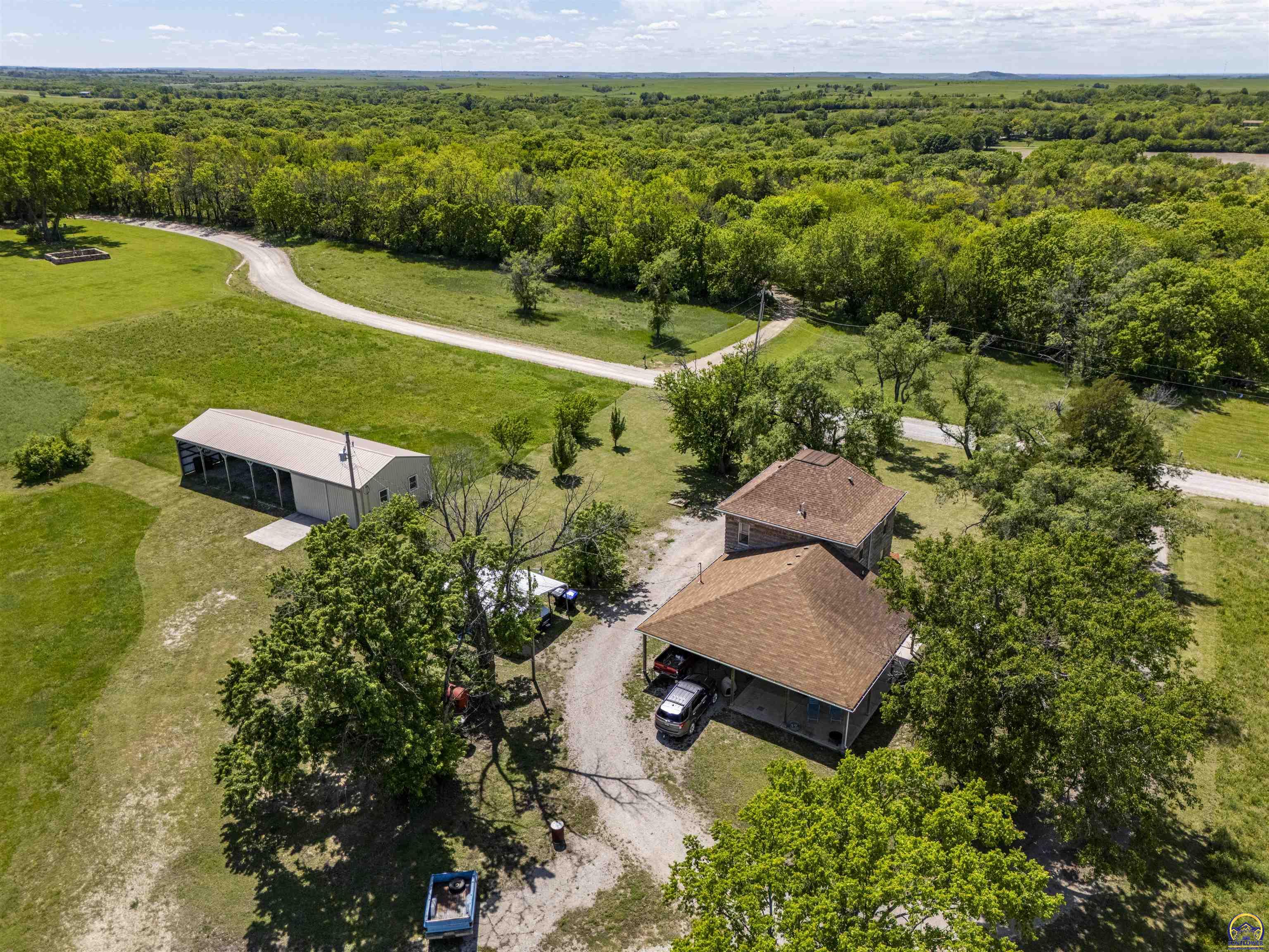 2026 Northwest Douglas Road Topeka, KS 66615 - Photo 64 of 94