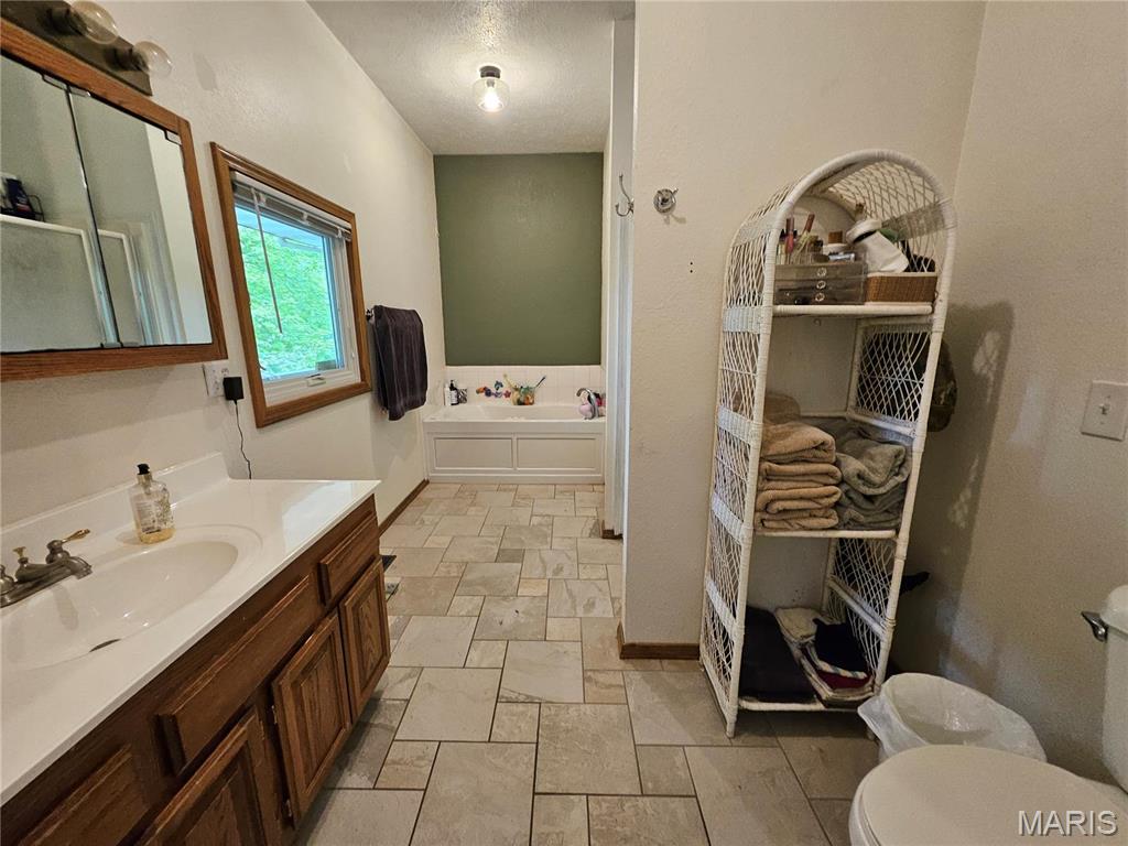 14040 Elm Drive Plato, MO 65552 - Photo 41 of 46