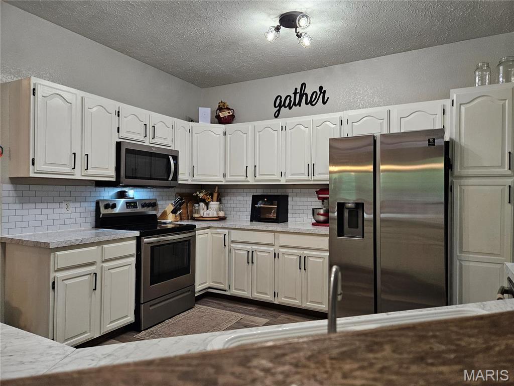 14040 Elm Drive Plato, MO 65552 - Photo 45 of 46