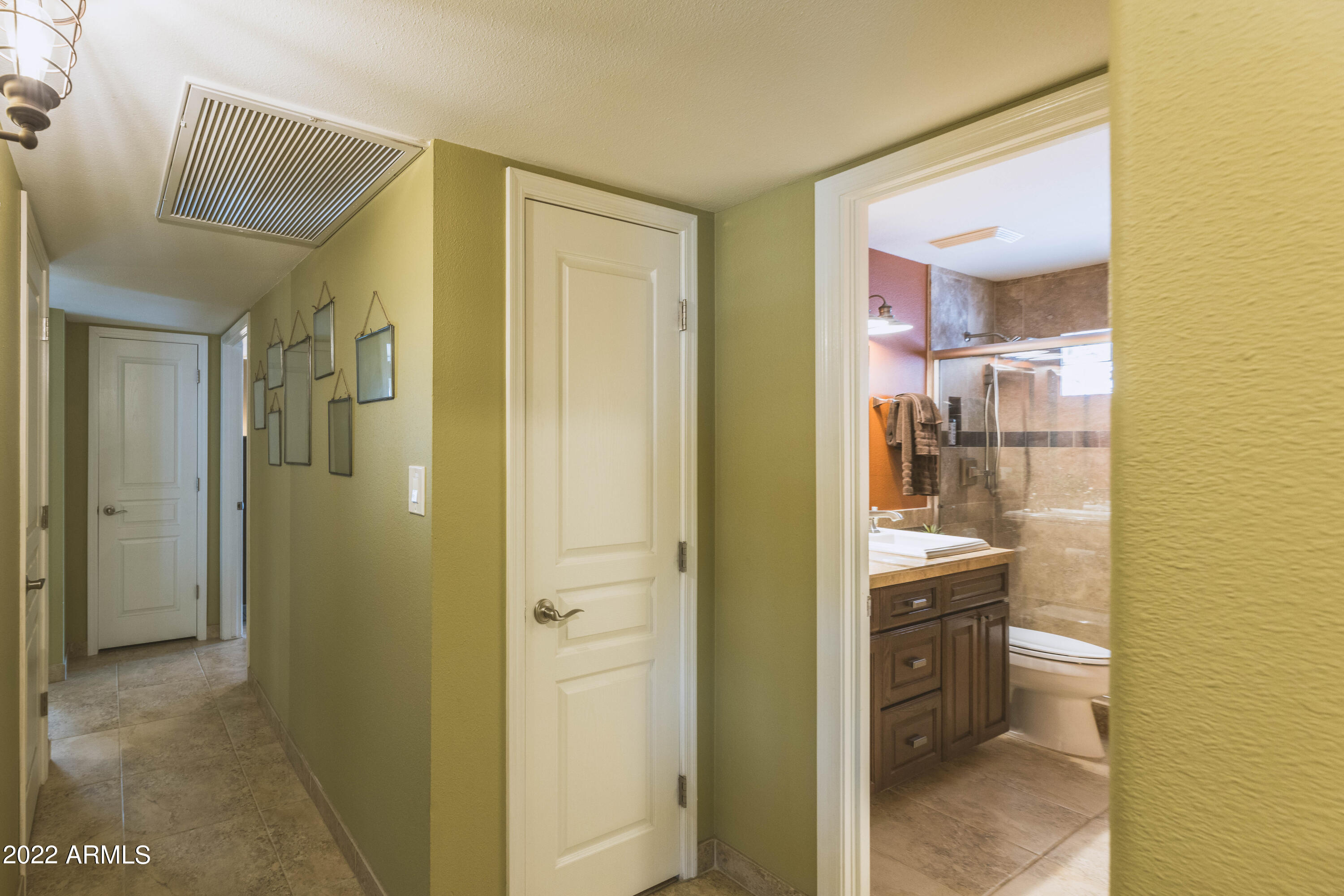2922 South Terrace Road Tempe, AZ 85282 - Photo 16 of 38 2922 S Terrace Rd-4360