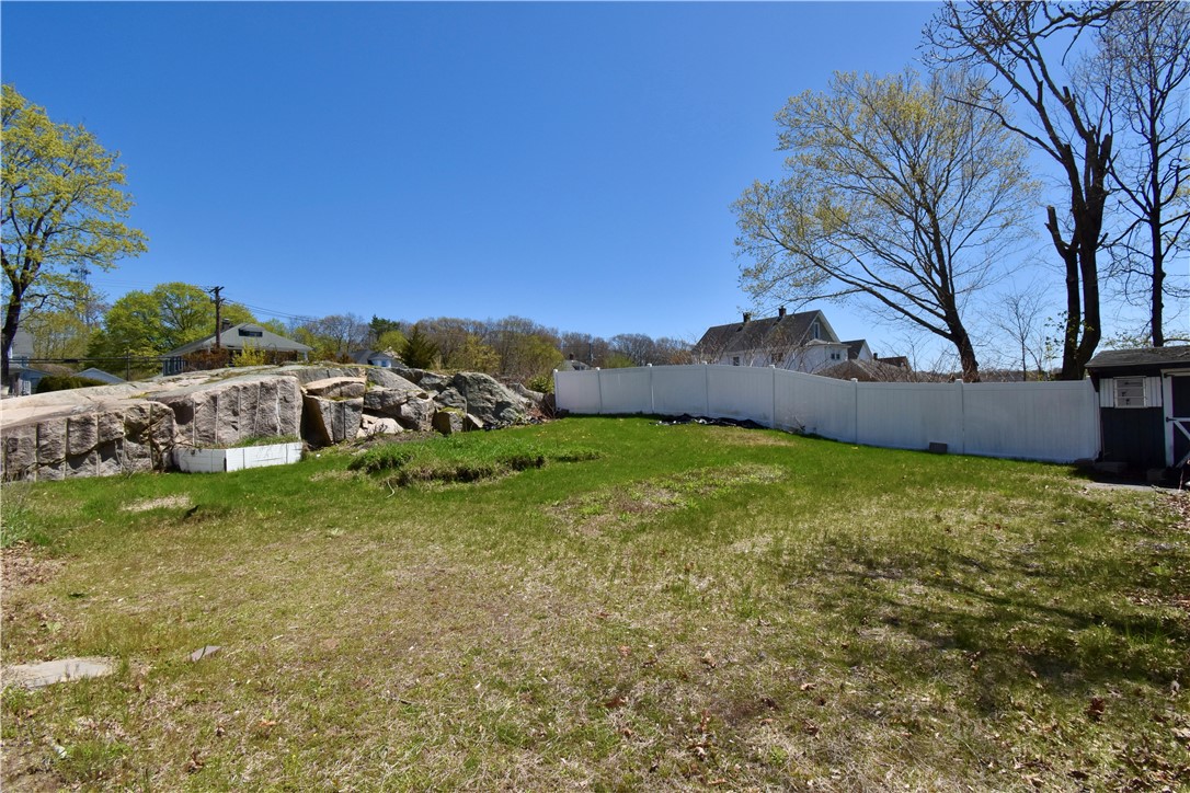 210 High Street Westerly, RI 02891 - Photo 3 of 25
