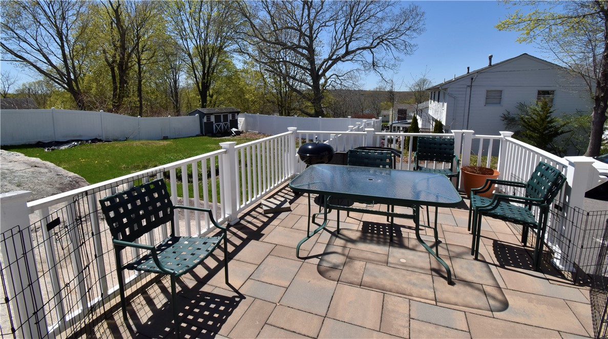 210 High Street Westerly, RI 02891 - Photo 5 of 25