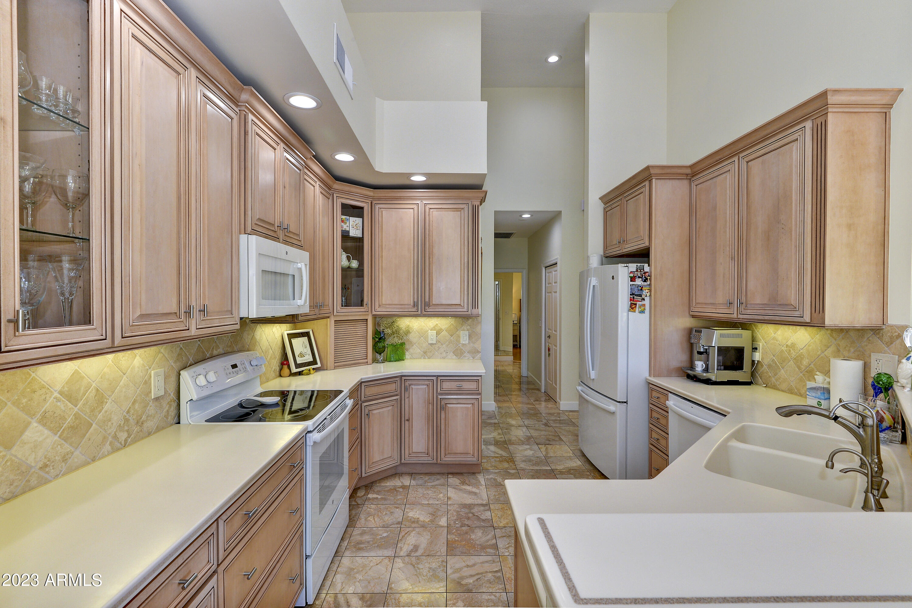 7272 East Gainey Ranch Road, Unit 24 Scottsdale, AZ 85258 - Photo 11 of 22 006_Kitchen