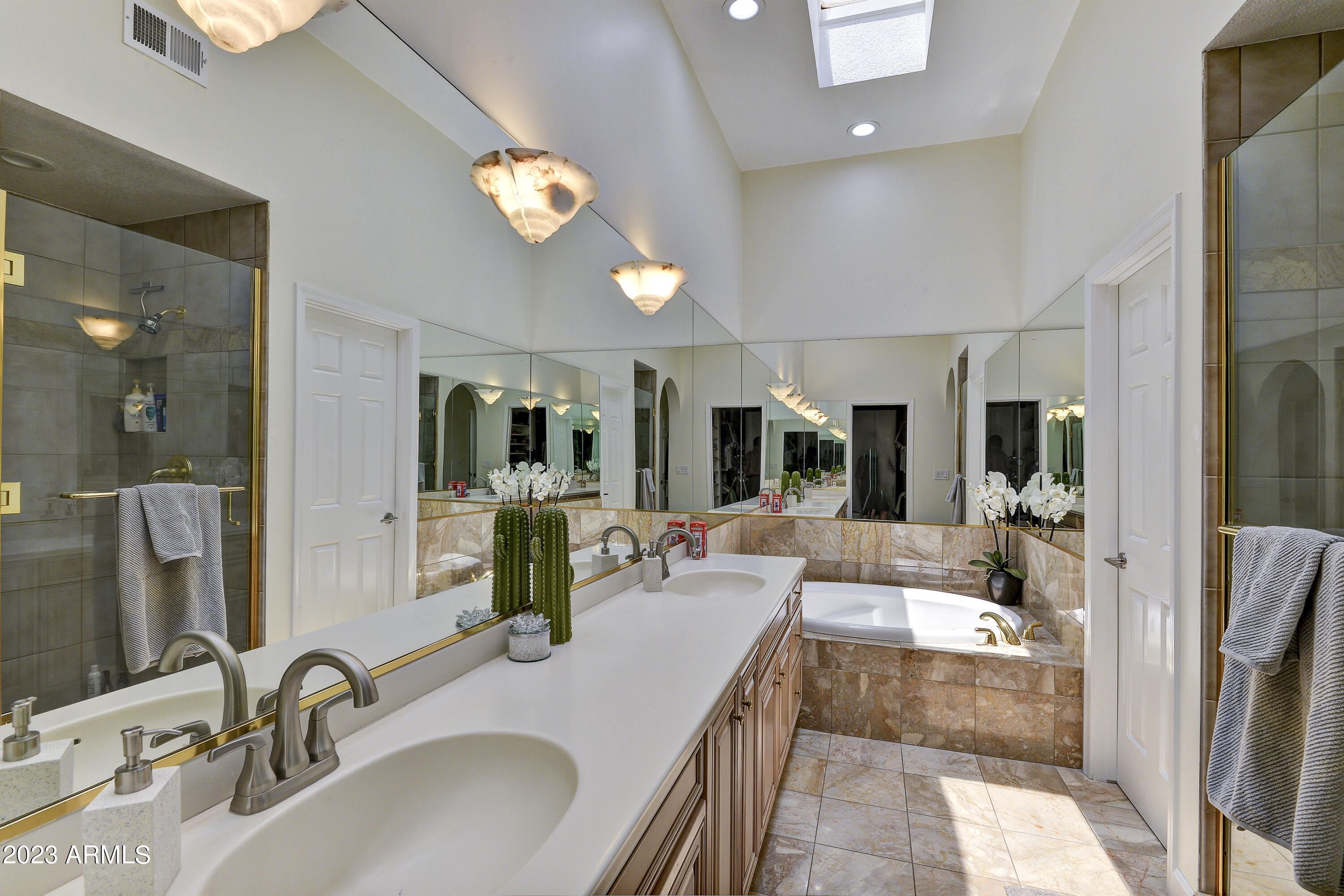 7272 East Gainey Ranch Road, Unit 24 Scottsdale, AZ 85258 - Photo 5 of 22 012_Master Bathroom