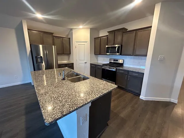 $1,795 | 602 Range Drive, Princeton, TX 75407