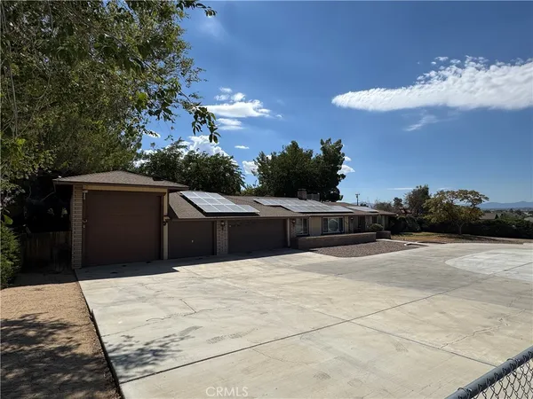 $554,900 | 14705 Mandan Road, Apple Valley, CA 92307