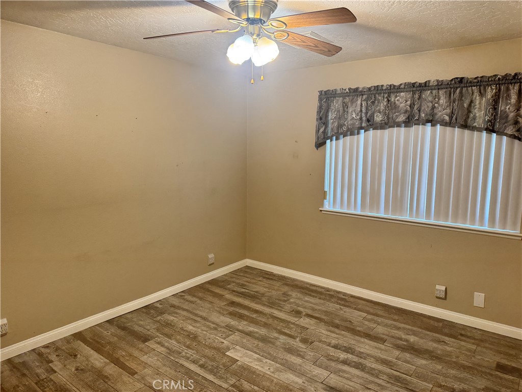 14705 Mandan Road Apple Valley, CA 92307 - Photo 11 of 23