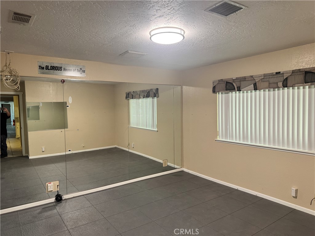 14705 Mandan Road Apple Valley, CA 92307 - Photo 14 of 23