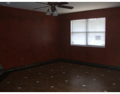 2864 Southwest Seaside Road Port St. Lucie, FL 34953 - Photo 2 of 5 Gallery Image 2