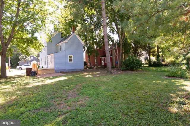 $2,200 | 315 Willis Street, Cambridge, MD 21613