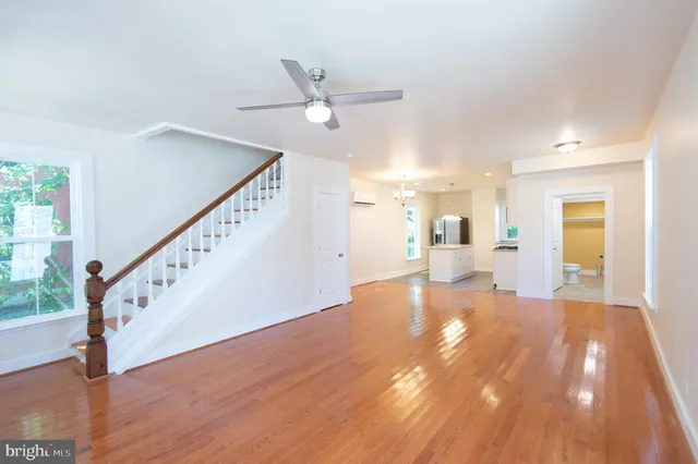 $2,200 | 315 Willis Street, Cambridge, MD 21613