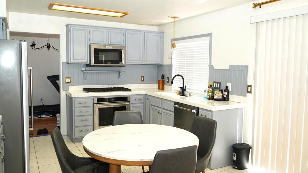 3325 Ricewood Drive Oceanside, CA 92058 - Photo 12 of 26