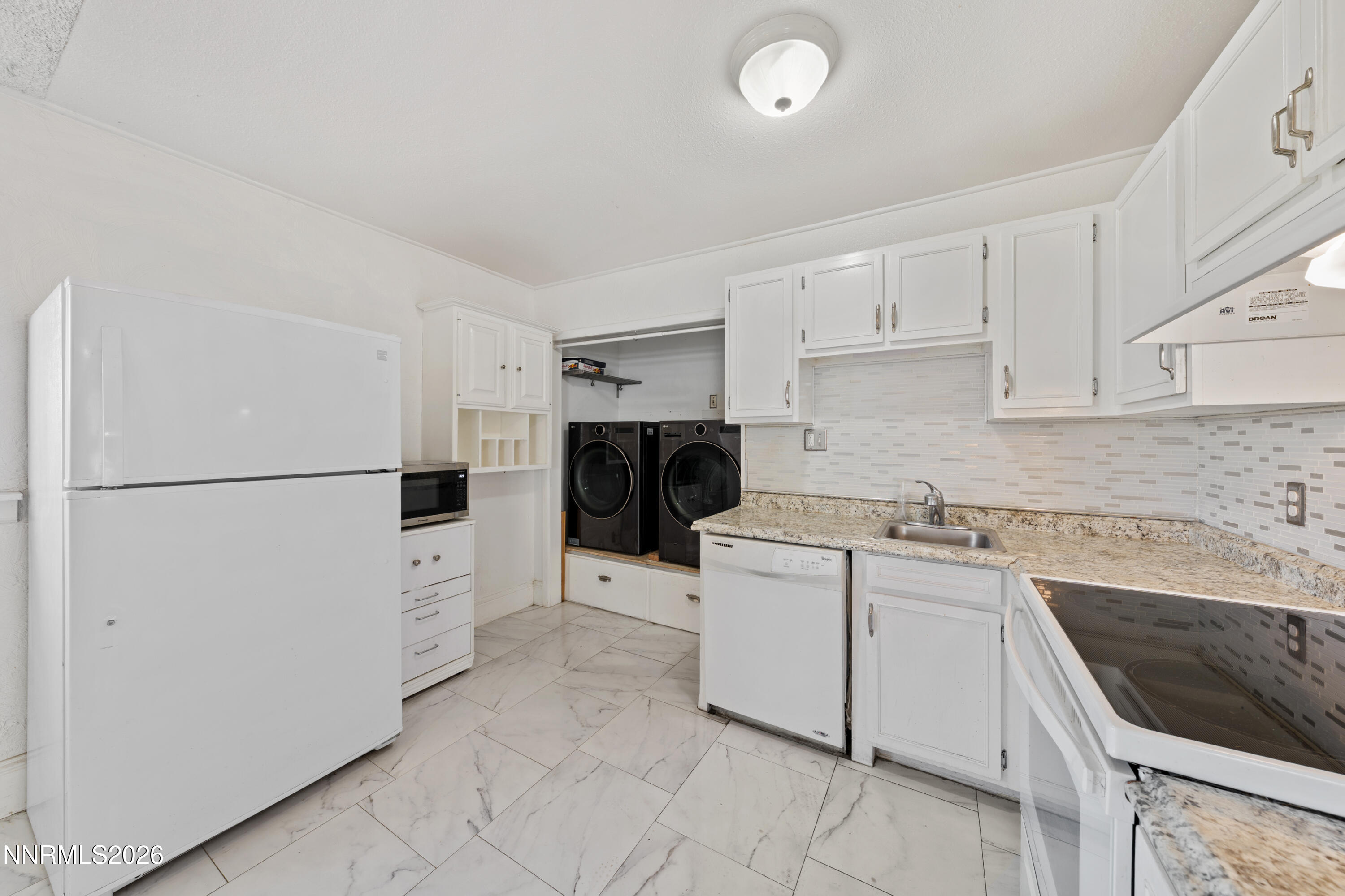 3655 West 7th Street Reno, NV 89503 - Photo 16 of 47 A7V06296