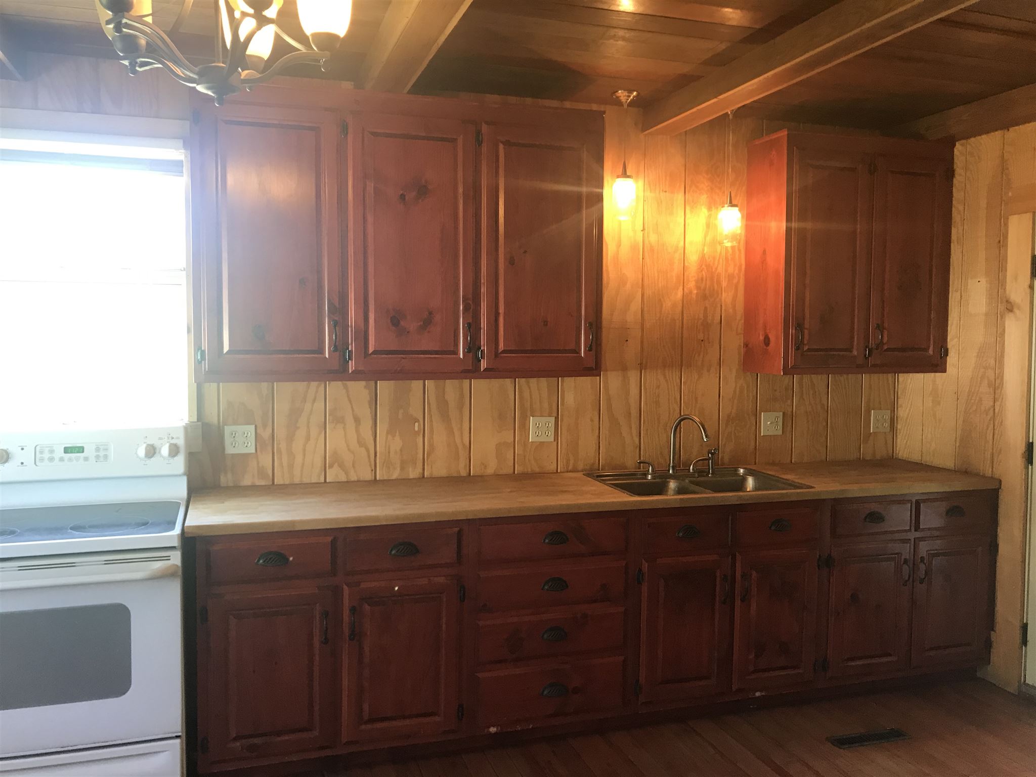 16292 Turnpike Road Hagerstown, IN 47346 - Photo 3 of 14