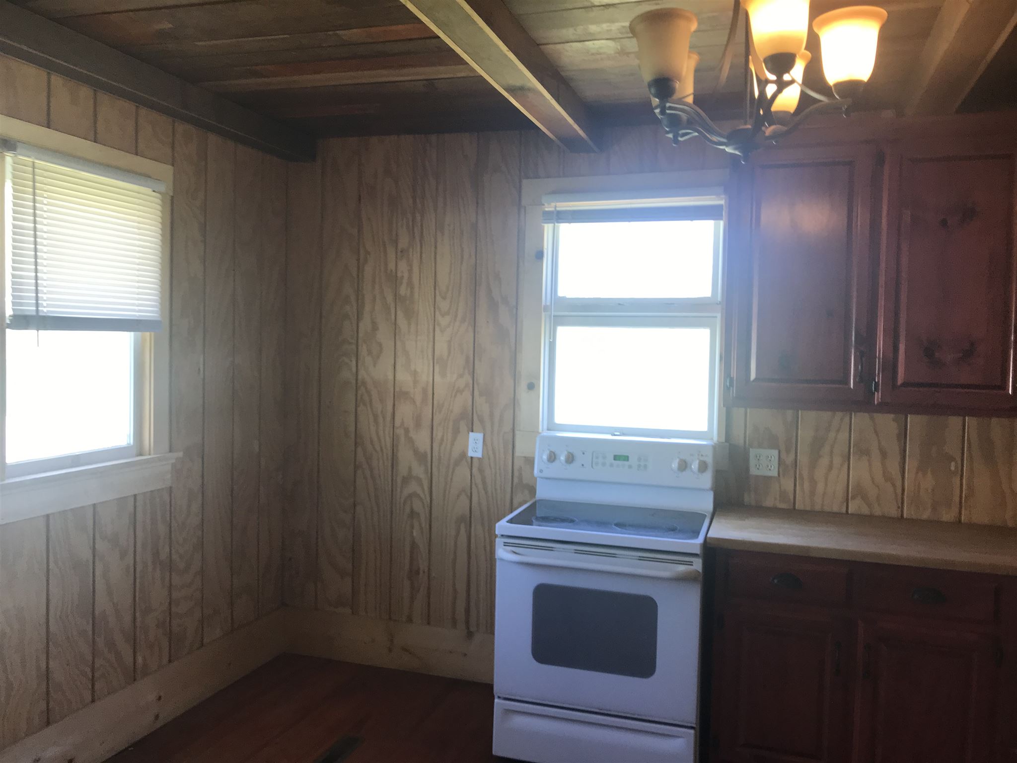16292 Turnpike Road Hagerstown, IN 47346 - Photo 6 of 14