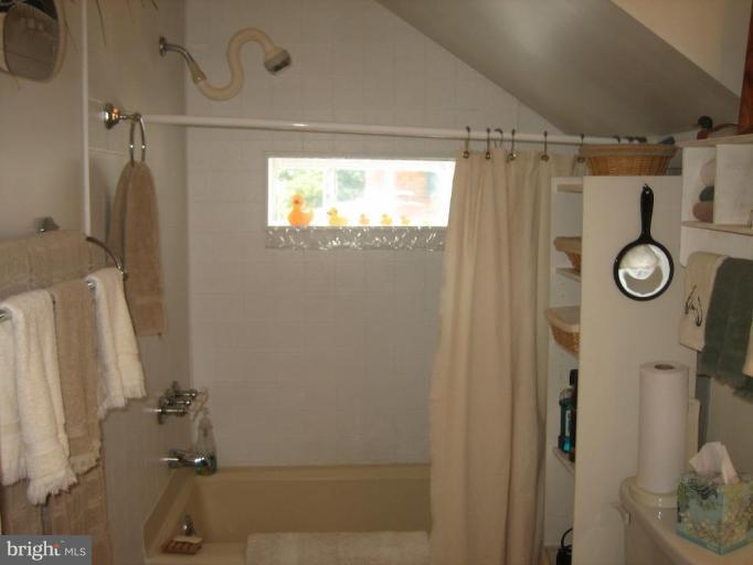 106 Riverside Terrace, Unit 2 Chestertown, MD 21620 - Photo 7 of 14 Bath #1