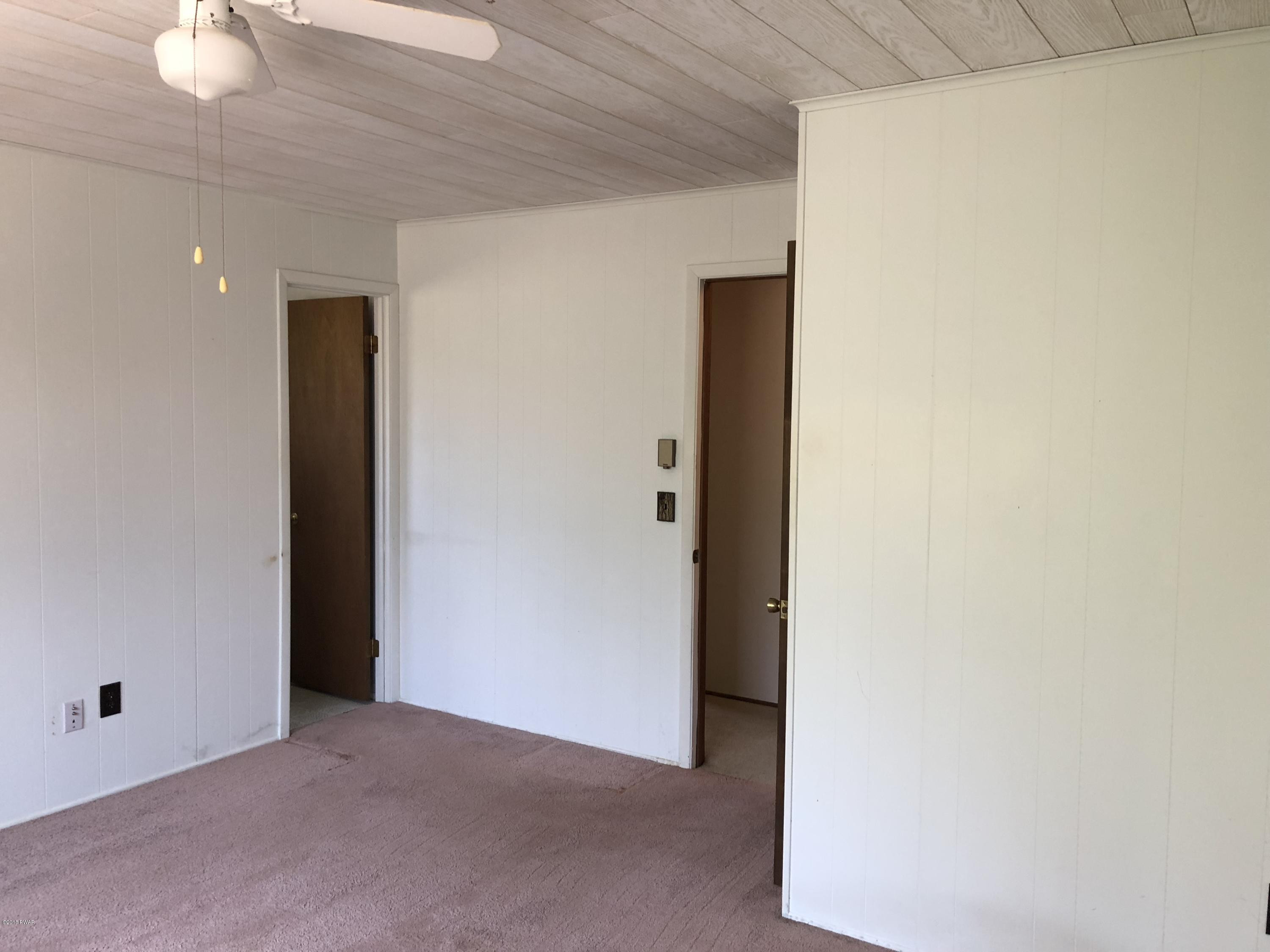 802 Conastoga Court Hawley, PA 18428 - Photo 20 of 37 21 master