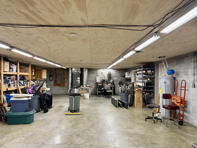 $850,000 | 6914 Burkitt Road, Antioch, TN 37013