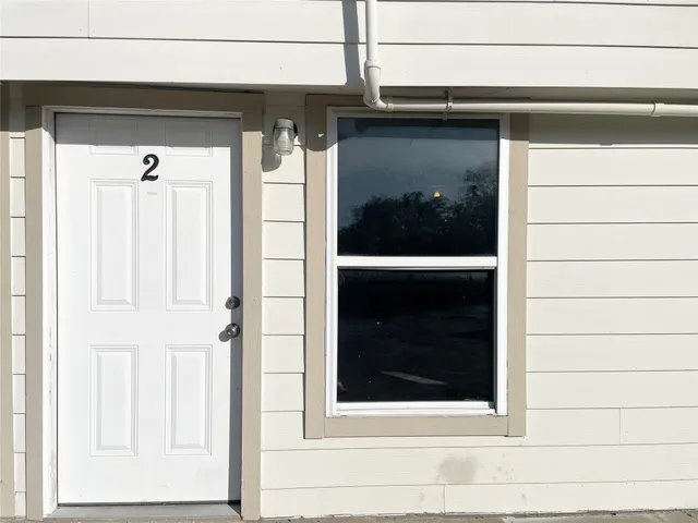 $795 | 7515 Bayway Drive, Unit 2, Baytown, TX 77520