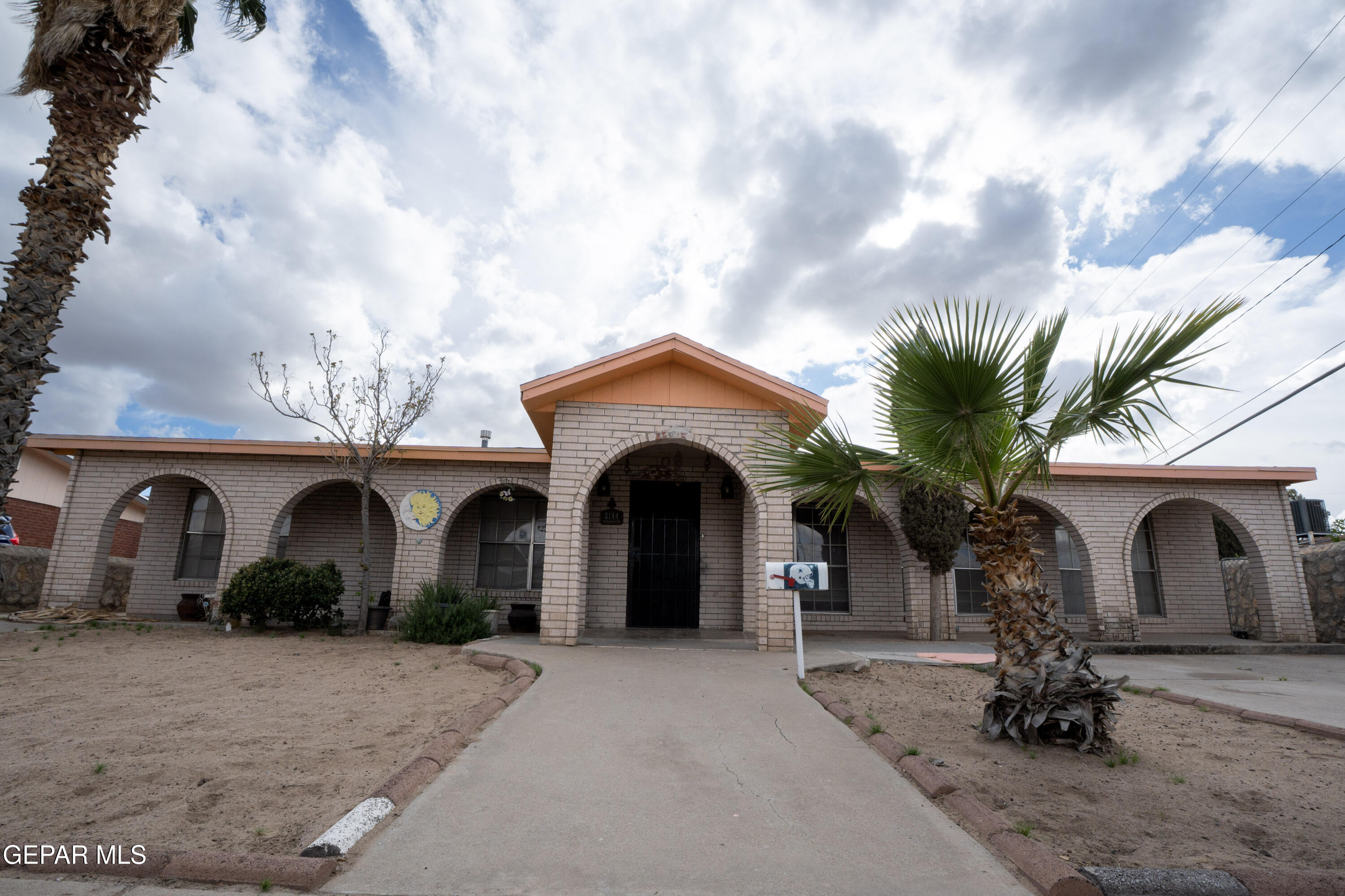 8144 Burnham Road El Paso, TX 79907 - Photo 2 of 40 26-DSC02253