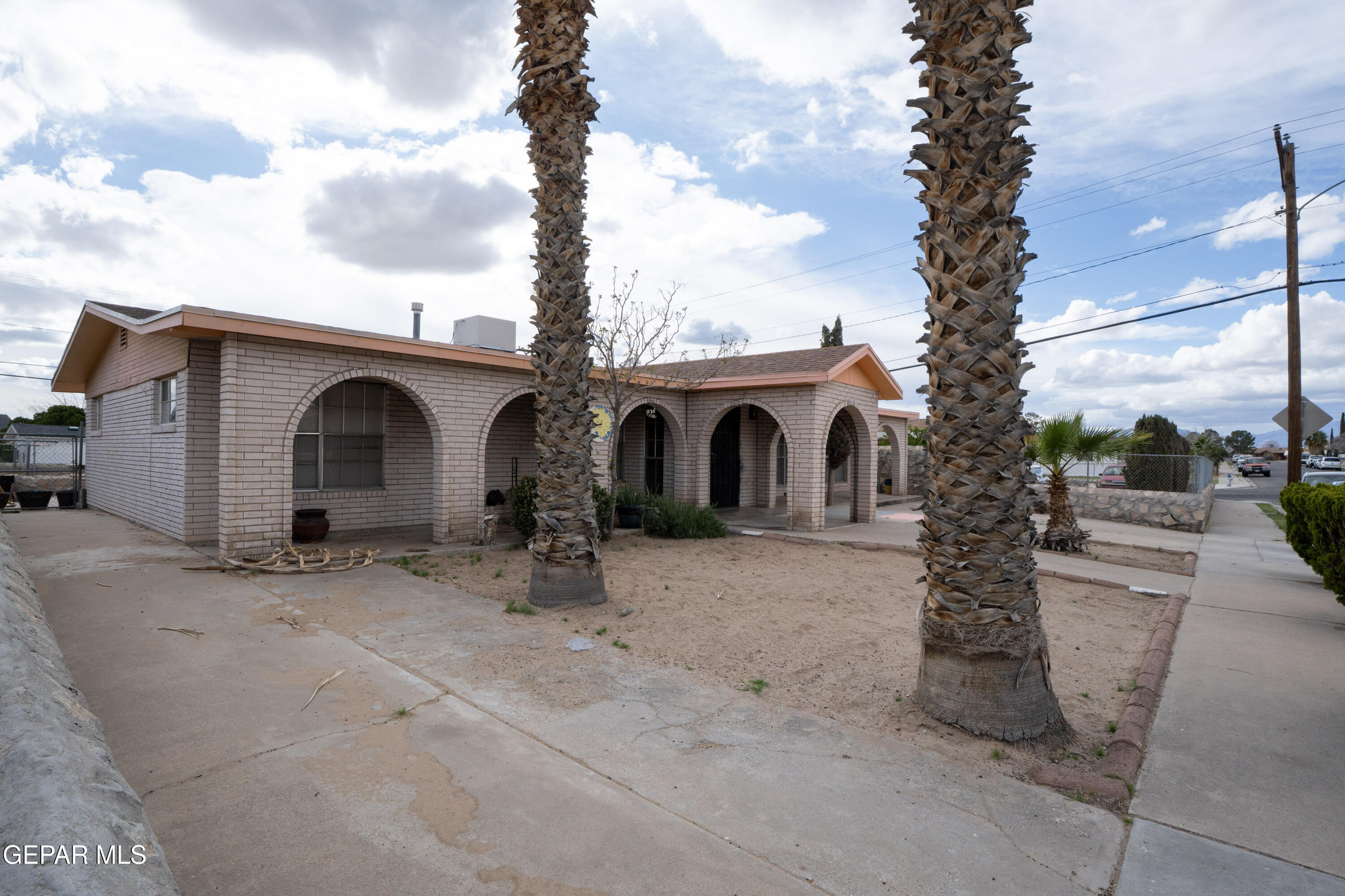 8144 Burnham Road El Paso, TX 79907 - Photo 5 of 40 28-DSC02259