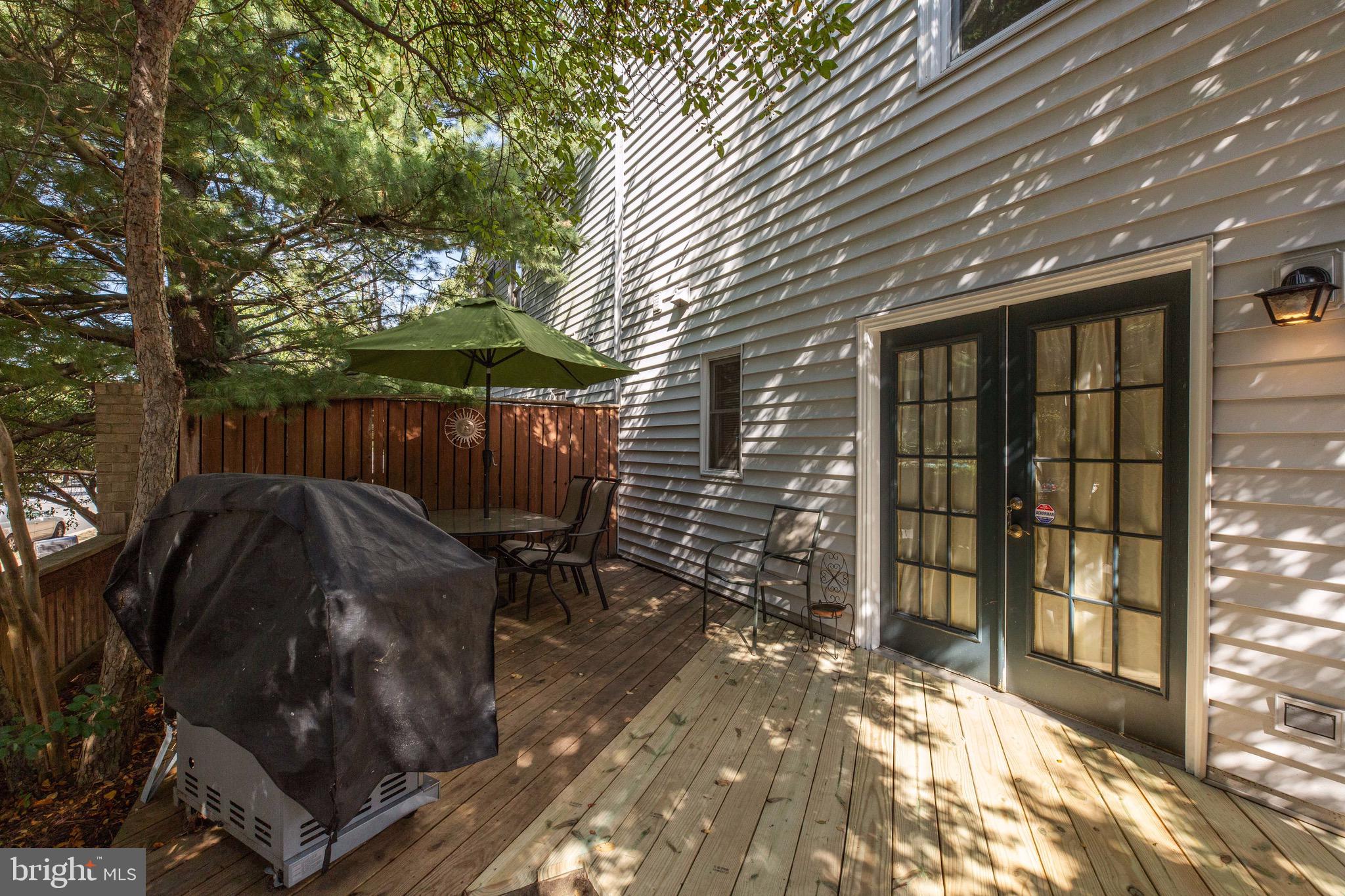 6014 Rabbit Hill Court Centreville, VA 20121 - Photo 3 of 29 Gallery Image 3