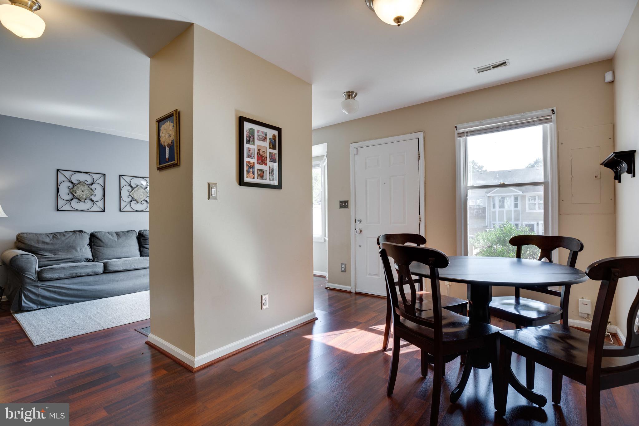 6014 Rabbit Hill Court Centreville, VA 20121 - Photo 5 of 29 Gallery Image 5