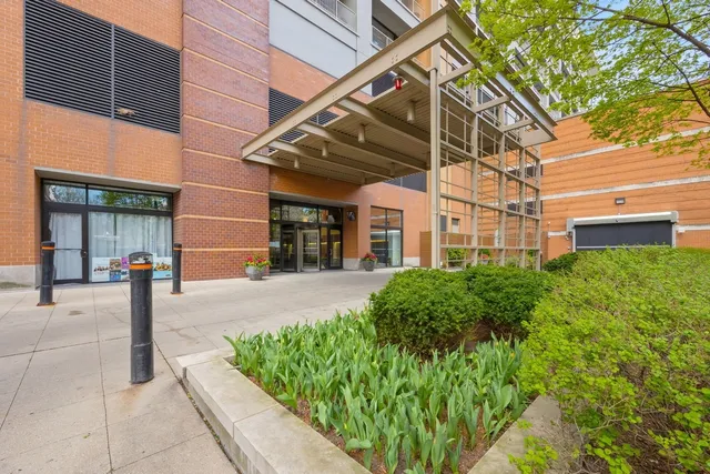 $269,000 | 1530 South State Street, Unit 414, Chicago, IL 60605