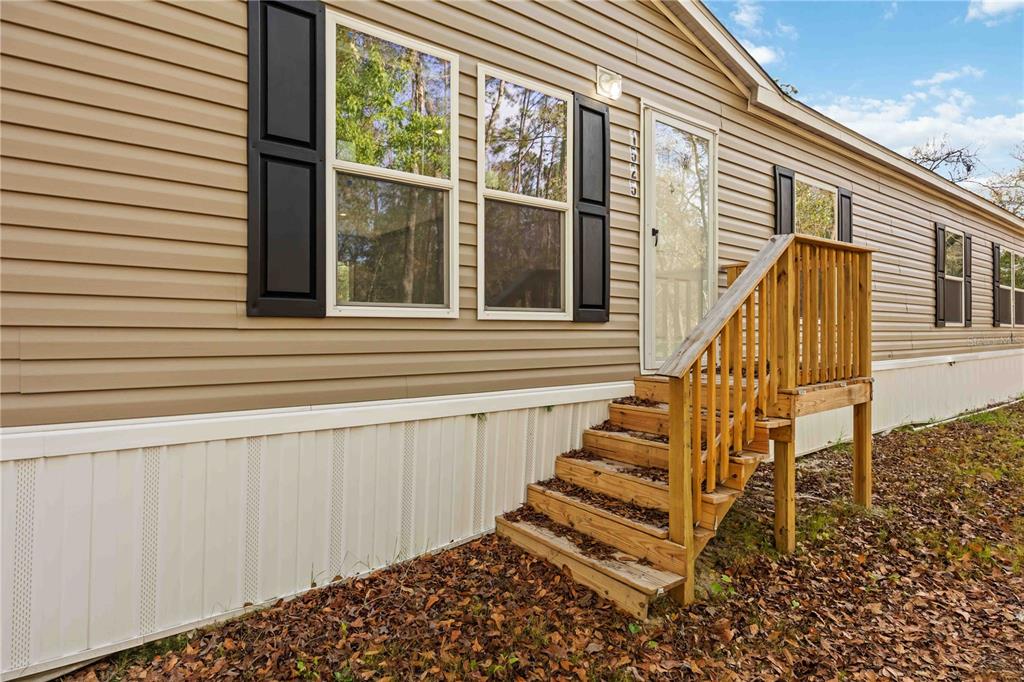 1525 Slash Pine Road Lakeland, FL 33809 - Photo 3 of 27