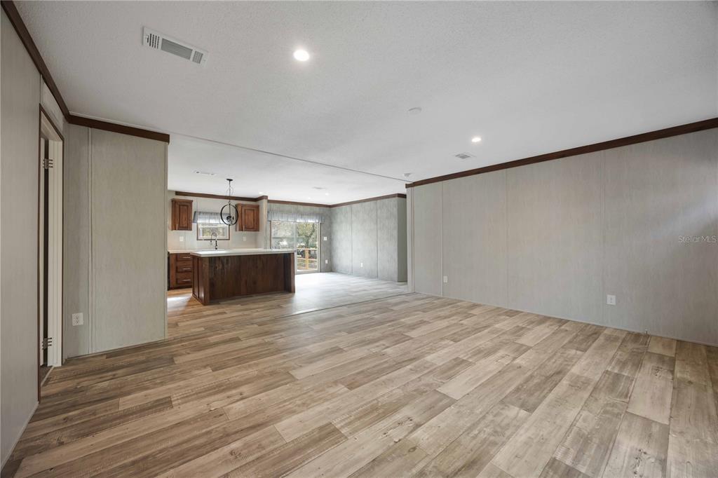 1525 Slash Pine Road Lakeland, FL 33809 - Photo 7 of 27