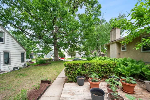 $199,000 | 3331 Beard Avenue North, Robbinsdale, MN 55422