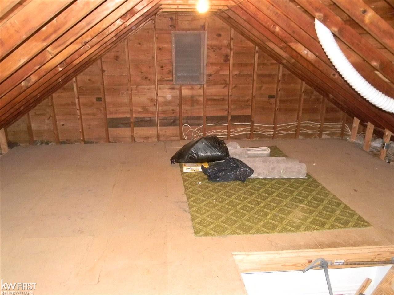 1521 North Seymour Road Flushing, MI 48433 - Photo 34 of 35 21545422-33.JPG