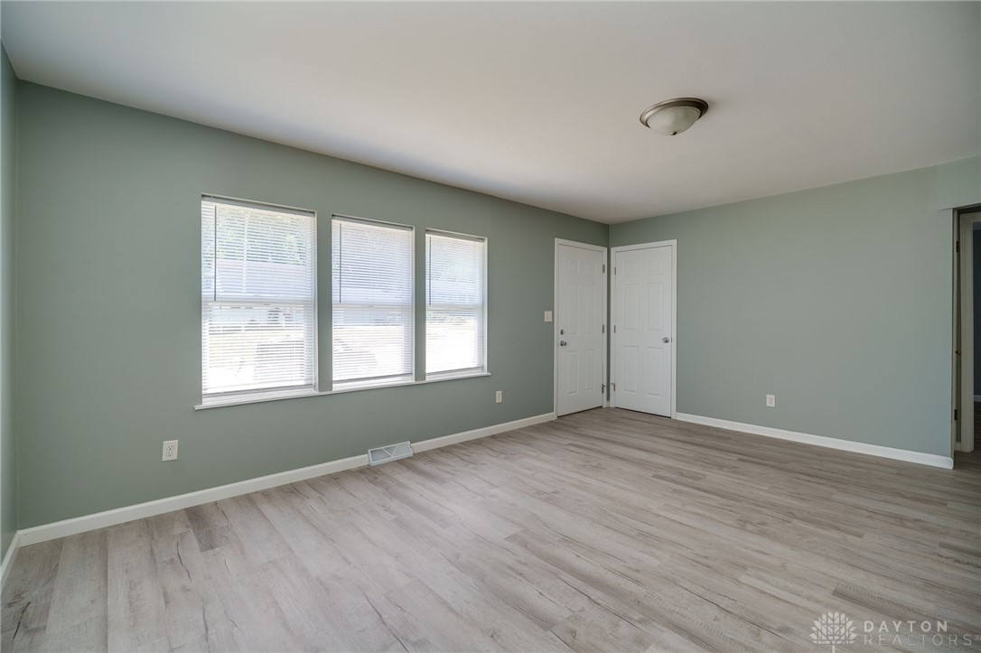 1081 Rydale Road Dayton, OH 45405 - Photo 8 of 33 Gallery Image 8