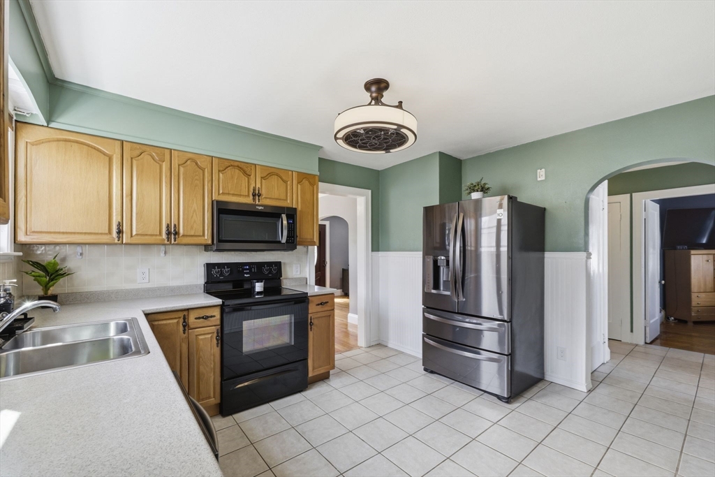 79 Granby Road South Hadley, MA 01075 - Photo 16 of 42