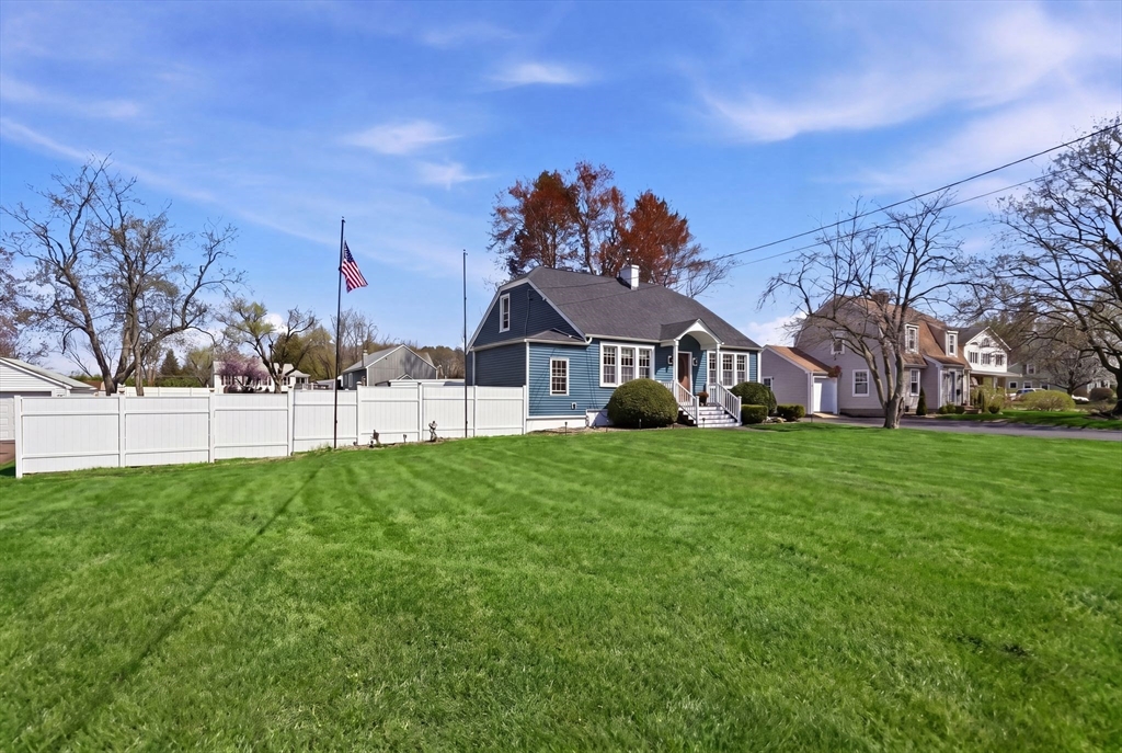 79 Granby Road South Hadley, MA 01075 - Photo 2 of 42