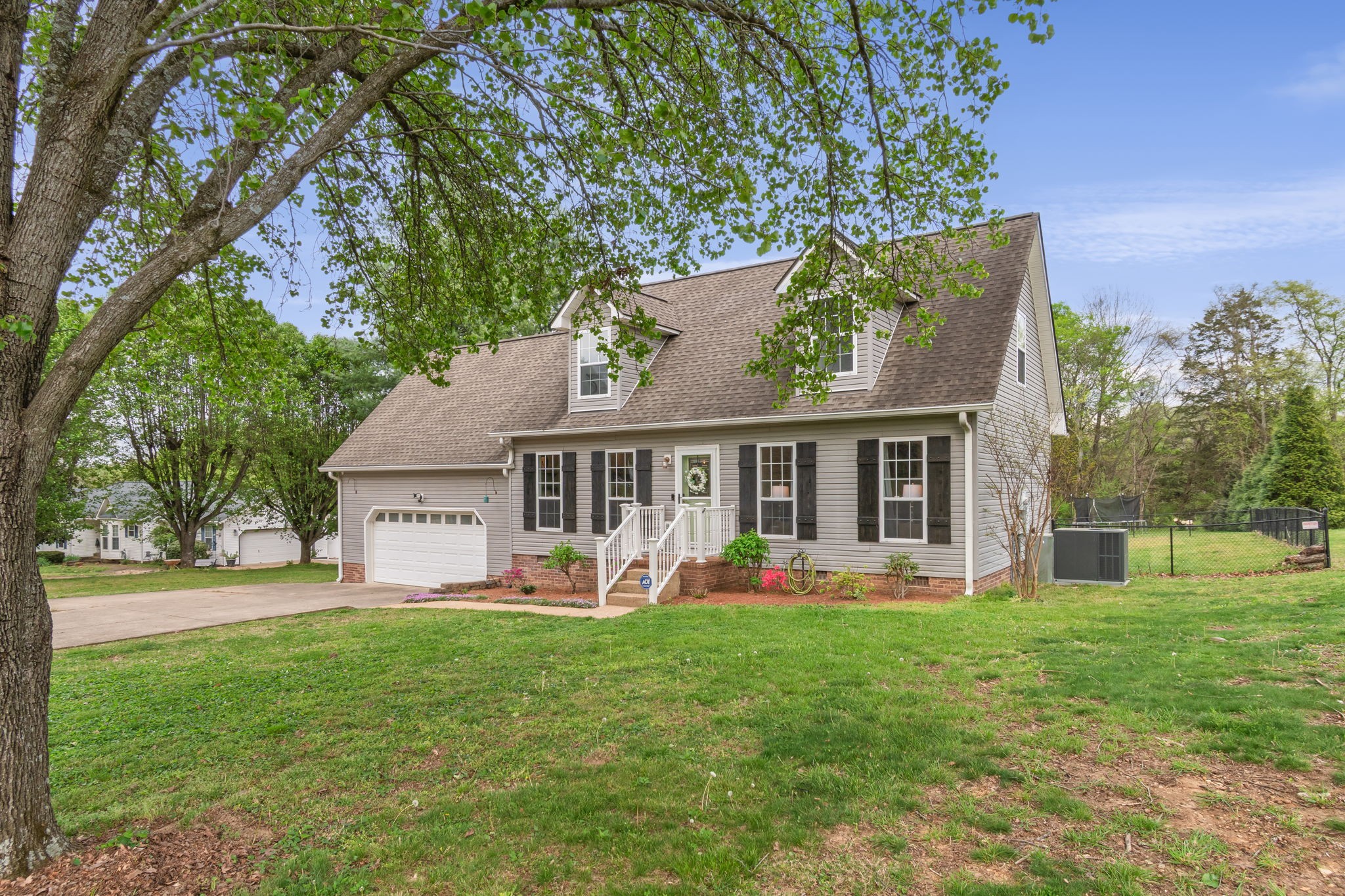 91 Oak Valley Drive Spring Hill, TN 37174 - Photo 2 of 64