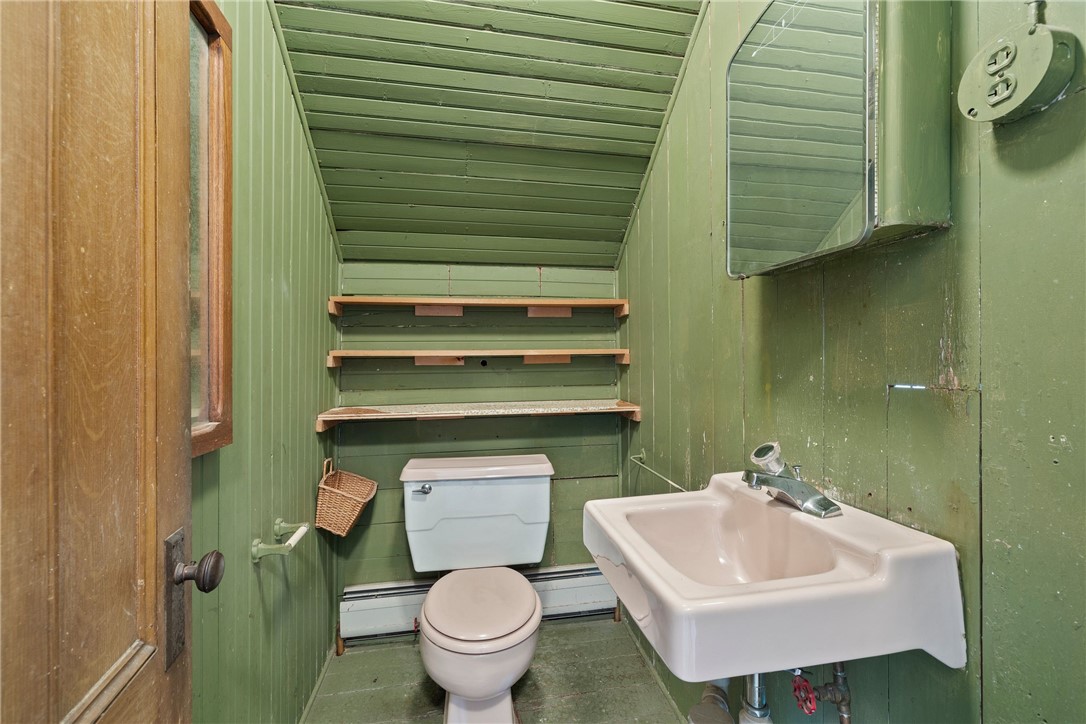 308 Riverside Drive Tiverton, RI 02878 - Photo 20 of 39