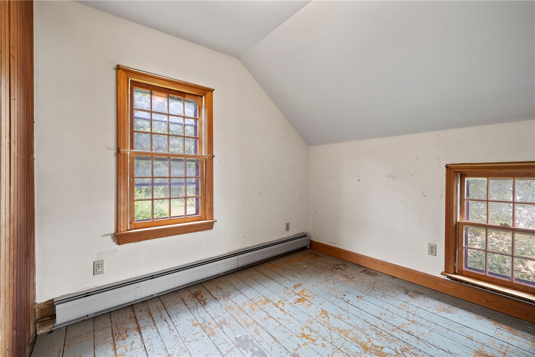 308 Riverside Drive Tiverton, RI 02878 - Photo 21 of 39