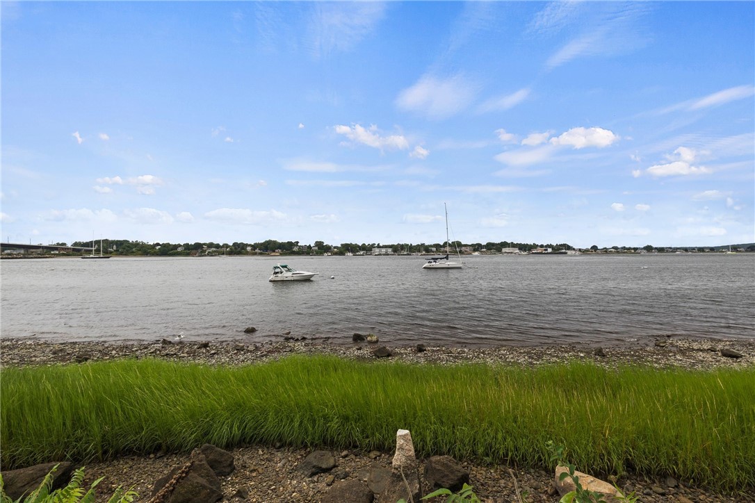 308 Riverside Drive Tiverton, RI 02878 - Photo 35 of 39